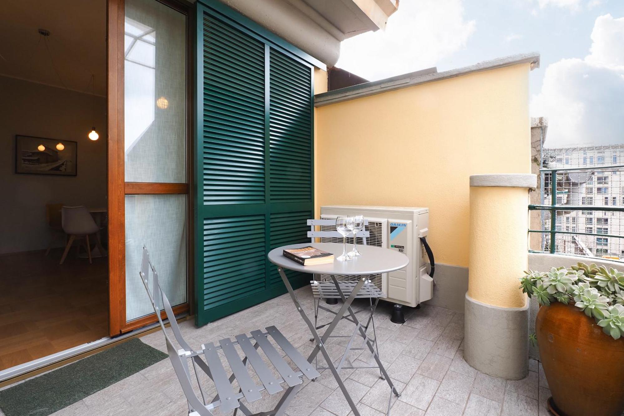 Luminoso Appartamento Con Terrazzo Forlanini Linate Мілан Екстер'єр фото